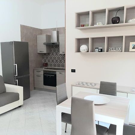 La Casa Di Nino Villa Portici Bagian luar foto