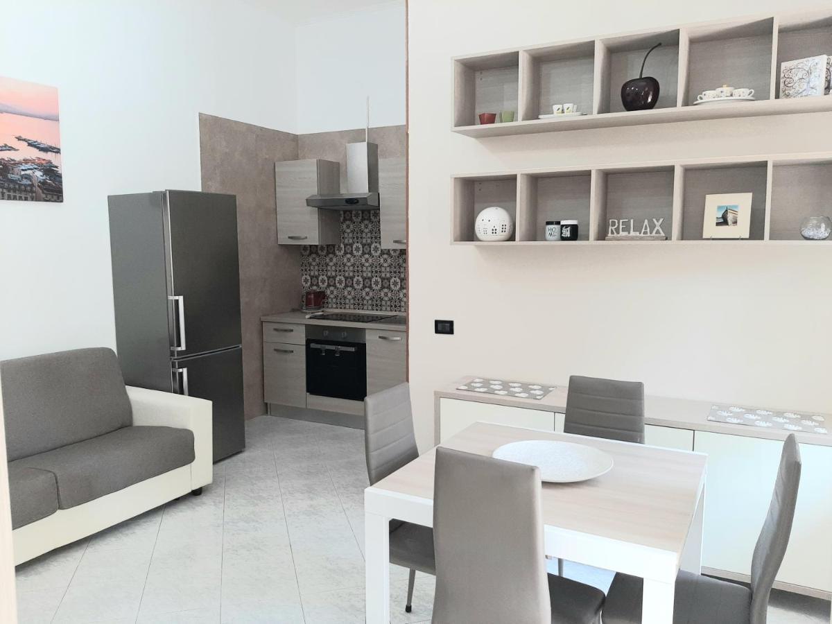 La Casa Di Nino Villa Portici Bagian luar foto